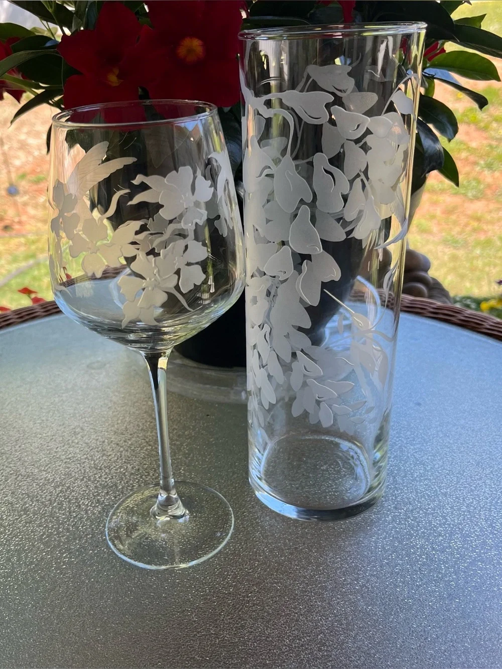 Etched Hummingbird Cylinder Glass Vase w/ Matching Wine Glass - Picture 3 of 15